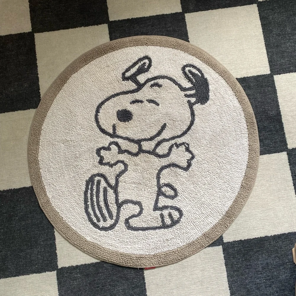 Pottery Barn Round Snoopy Rug